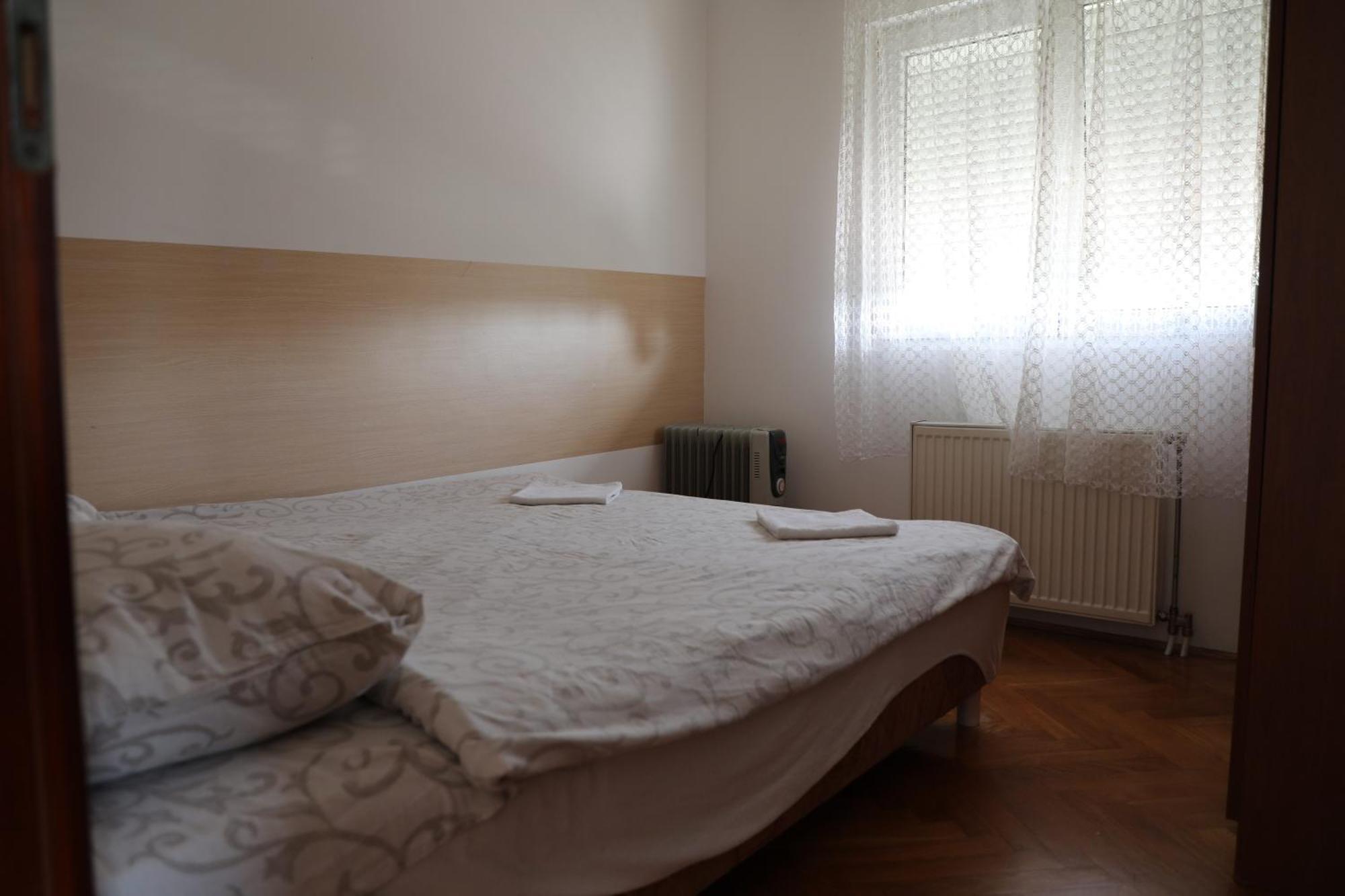 City Edge Belgrado Buitenkant foto